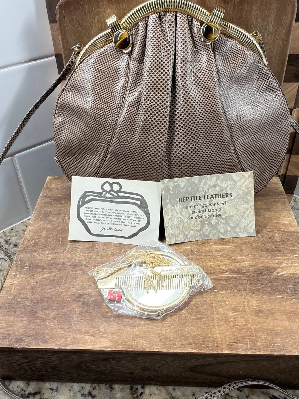 Vintage Judith Leiber Karung Lizard Leather Kiss Lock Hobo Shoulder Bag Italy